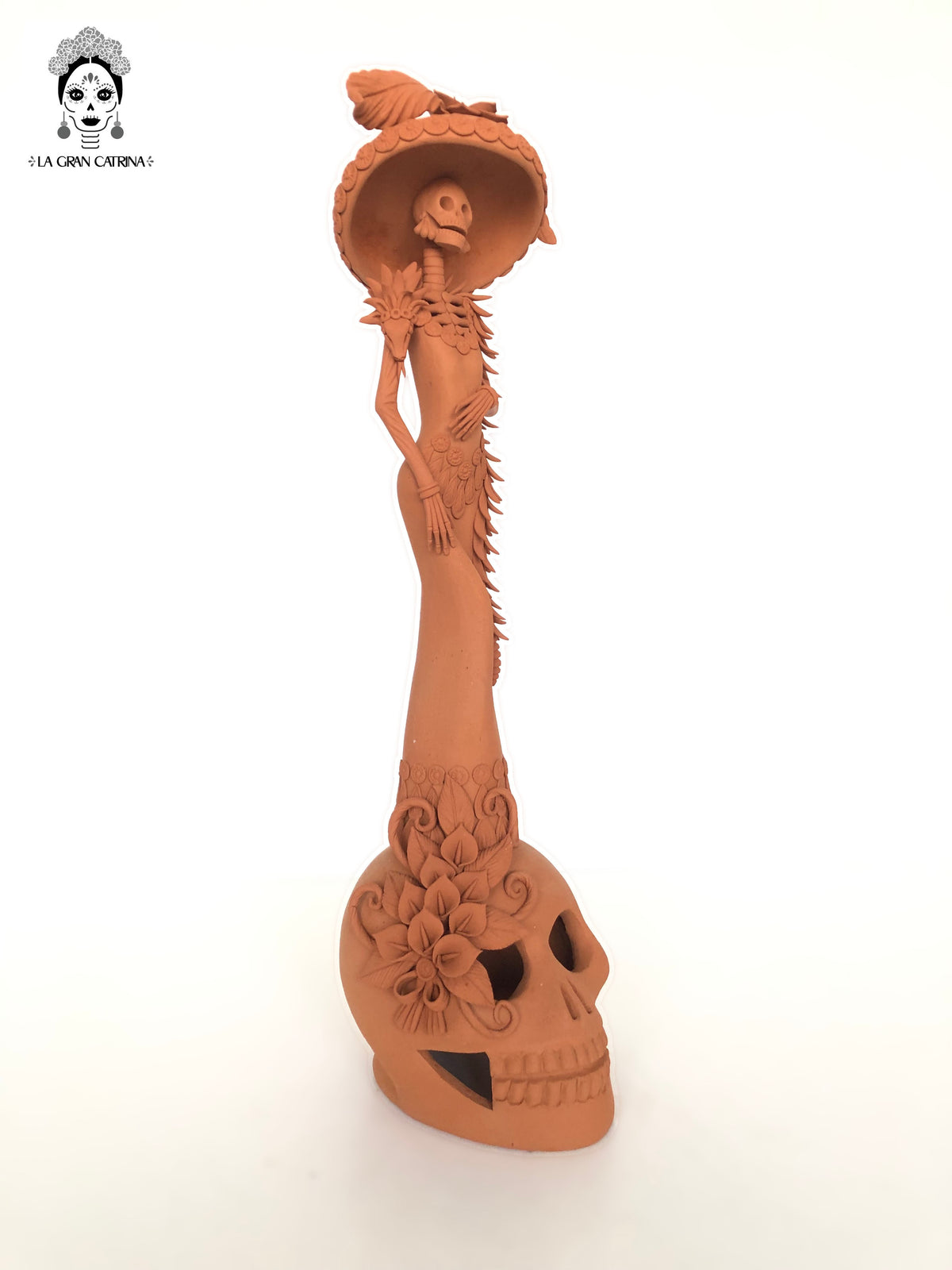 Catrina sobre calavera - 47 cm. 19 in.