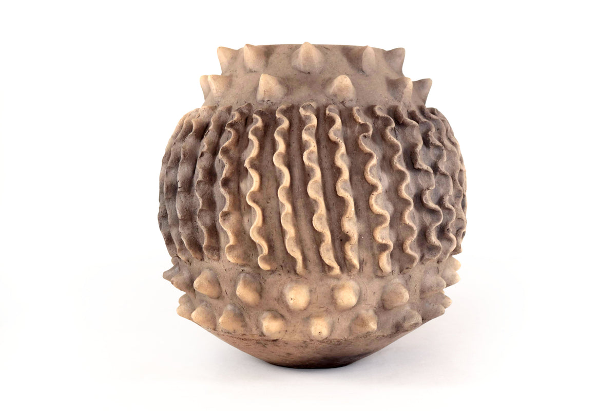 Jarrón de Barro Texturizado - 30 Cm. 11.8 In. Artesanía