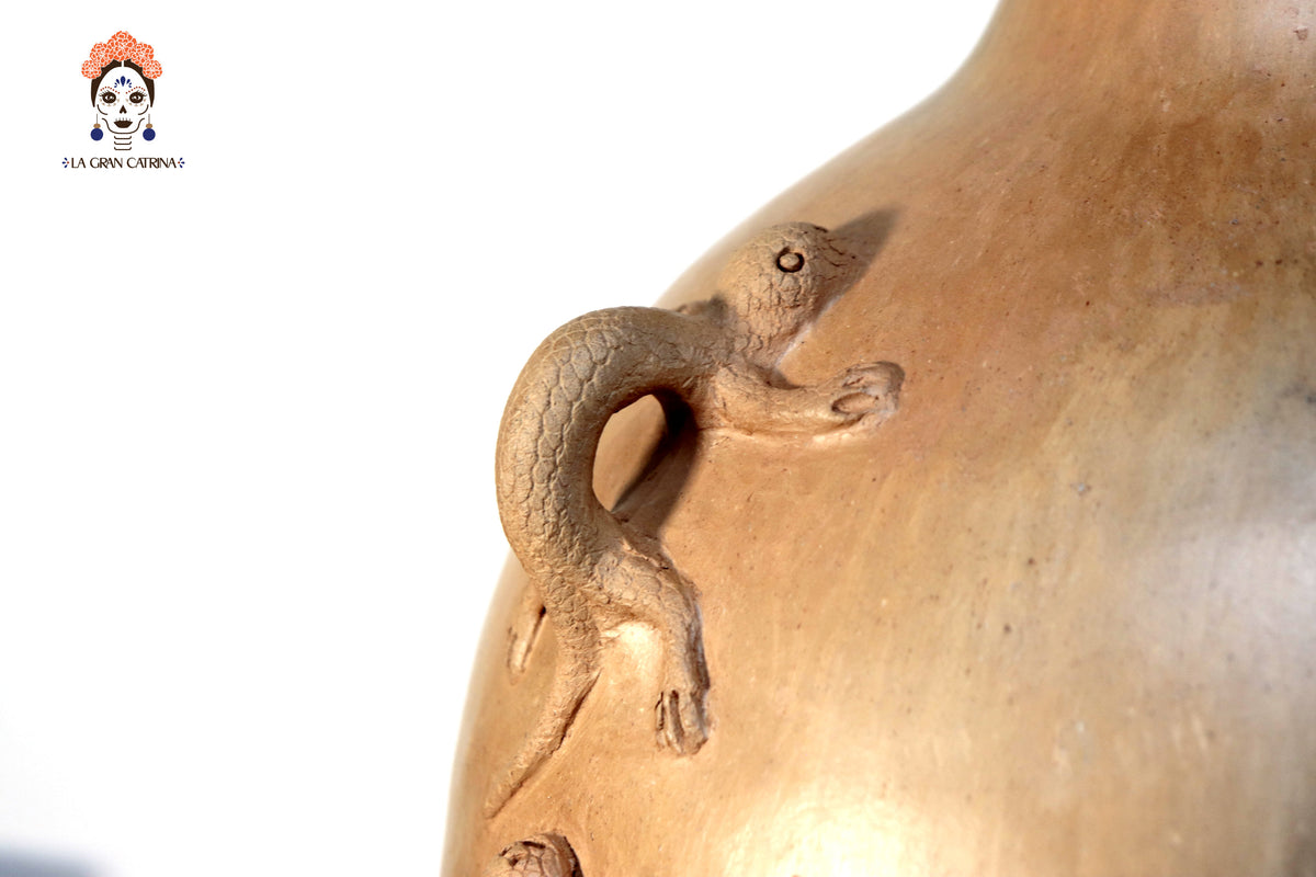 Vasija Mixe Ancestral con asas de lagartijas - 45 Cm. 17.7 In. Mixe