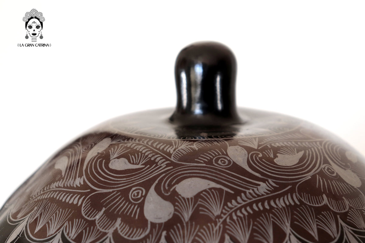 Cantaro Oscuro Flores y Aves - Huancito - 46.5 cm. 18.3 In.