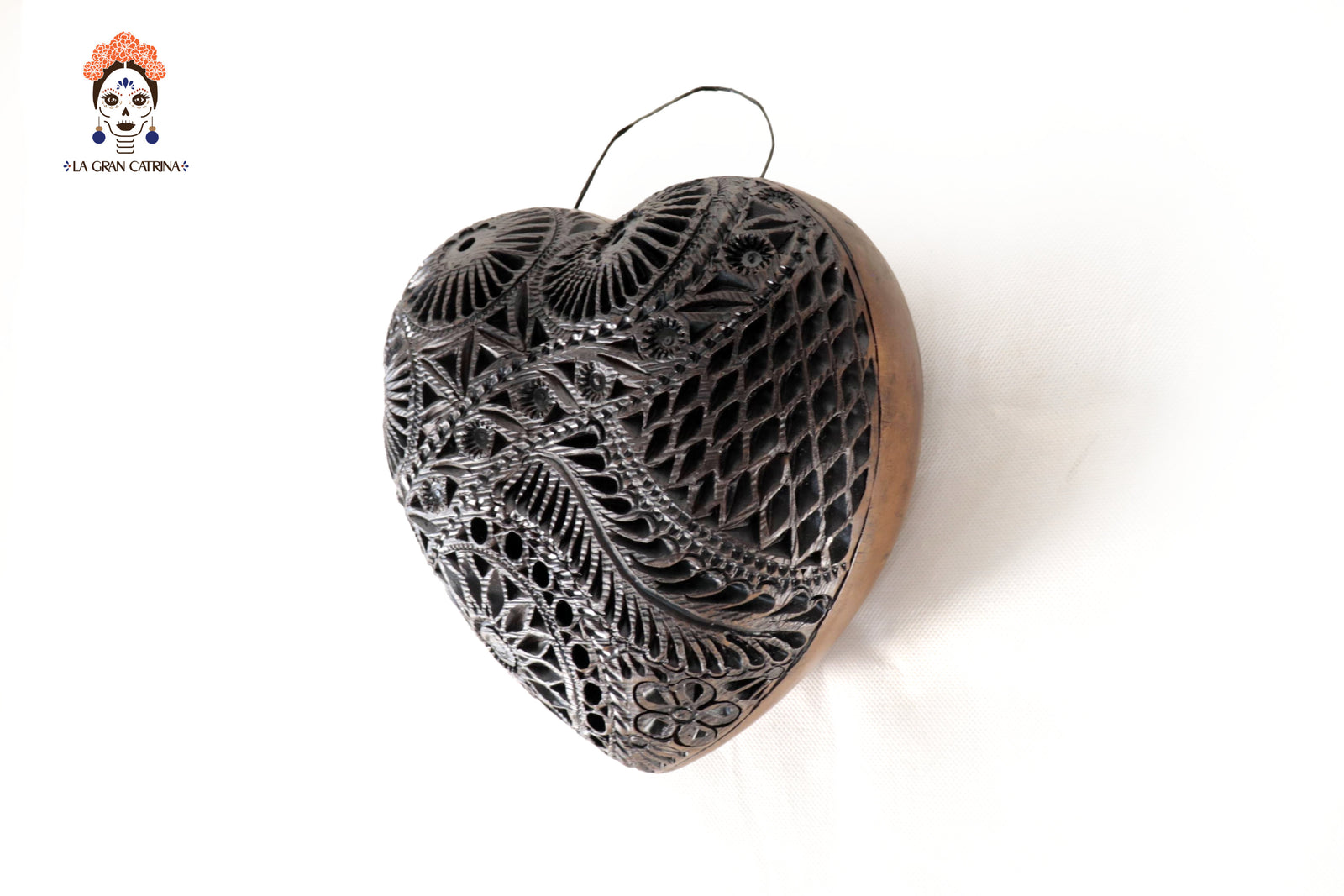 Corazon de Barro Negro de Pared 20 cm. 7.8 in. Barro negro