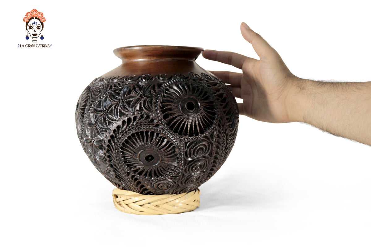 Jarrón de Barro Negro 24 cm. 9.4 in. Barro negro