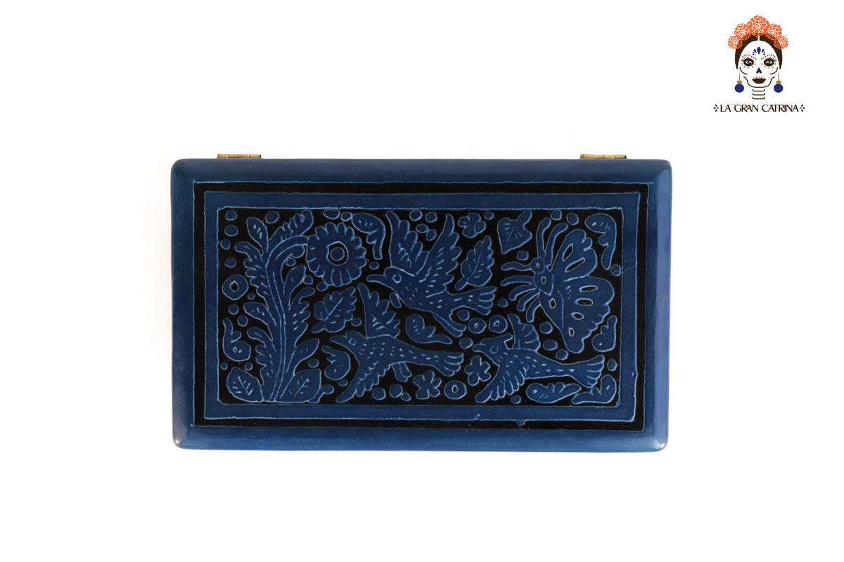 Cofre Artesanal de Olinalá Negro con Azul  - 19.5 cm. 7.7 in.