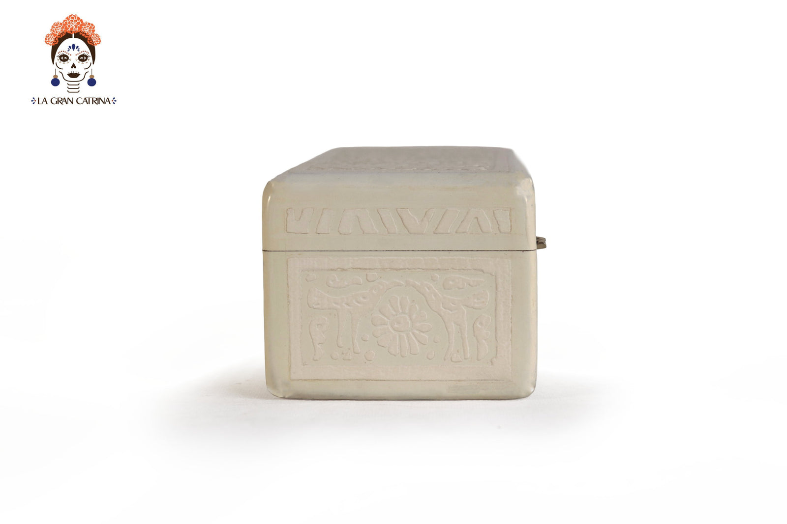 Caja Artesanal de Olinalá Hueso con Aves y Flores - 19.7 cm. 7.8 in. Olinala
