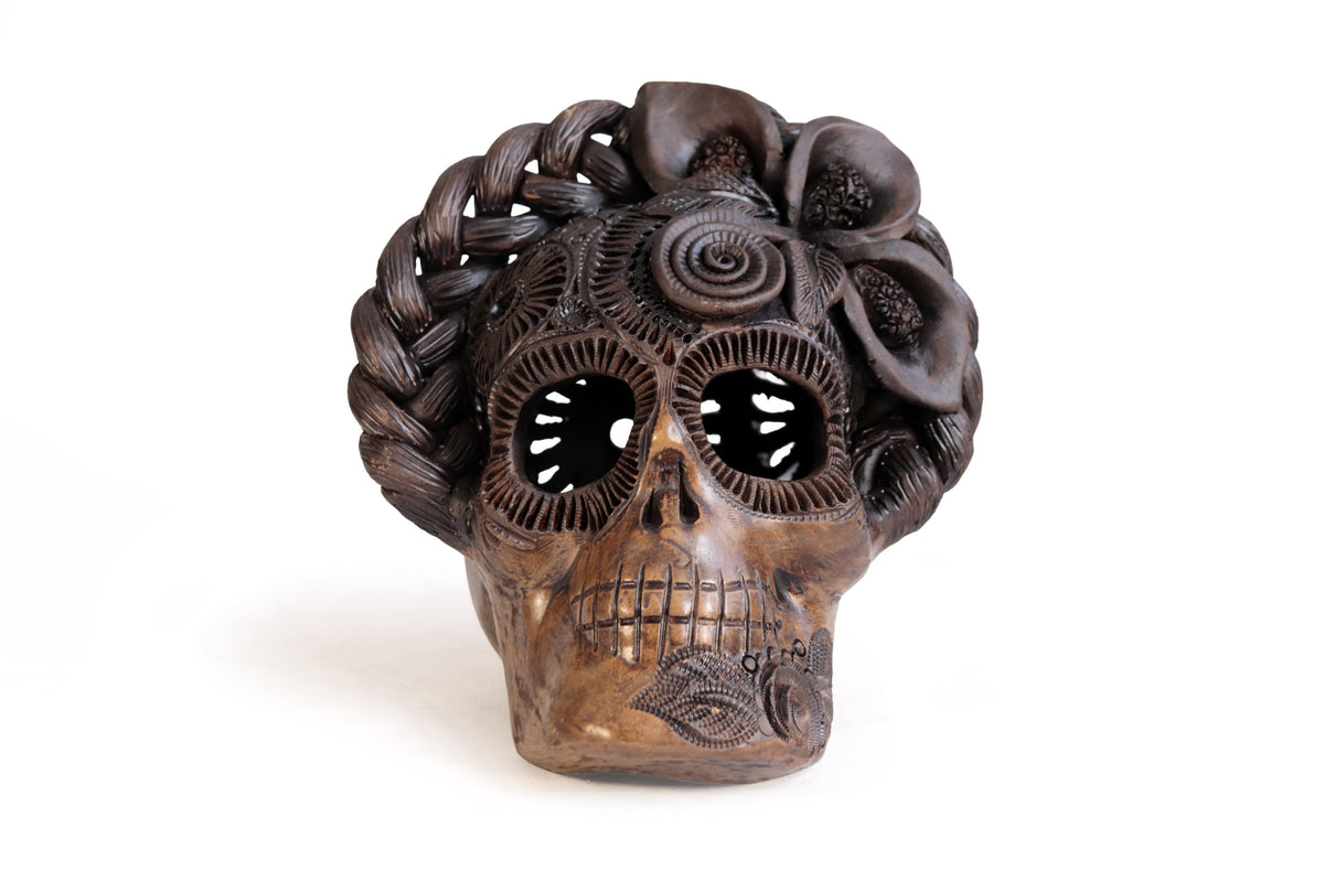 Cráneo Café con Flores - 20 cm. 7.9 in. Barro negro