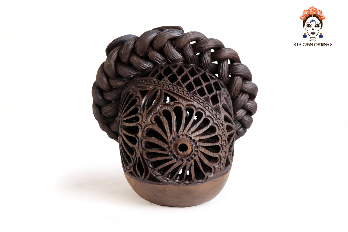 Cráneo Café con Flores - 20 cm. 7.9 in. Barro negro