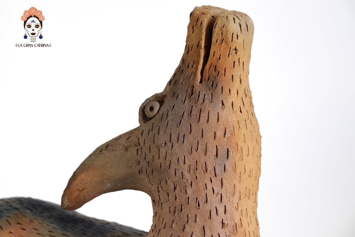 Coyote Grande de Barro Natural - 44 cm. 17.3 In.