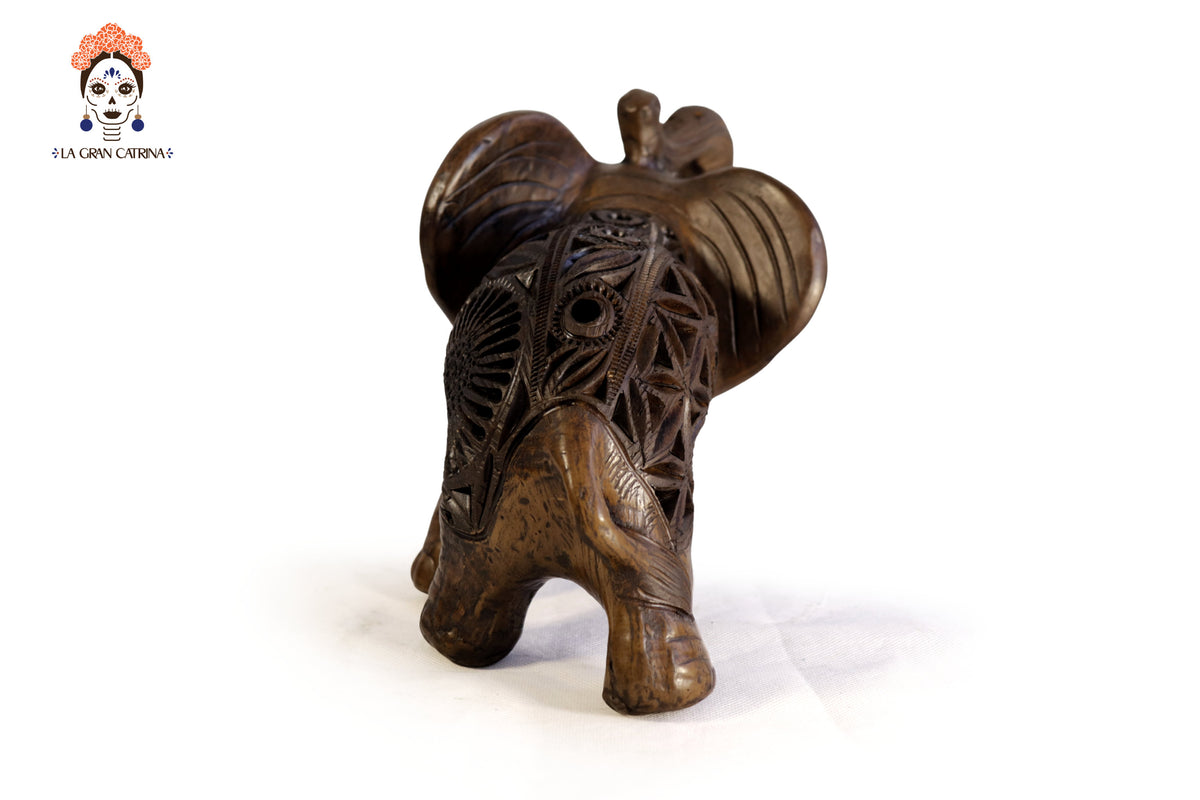 Pareja de Elefantes Cafes de Barro Negro - 24 cm. 9.4 in. - 18 cm. 7 in.