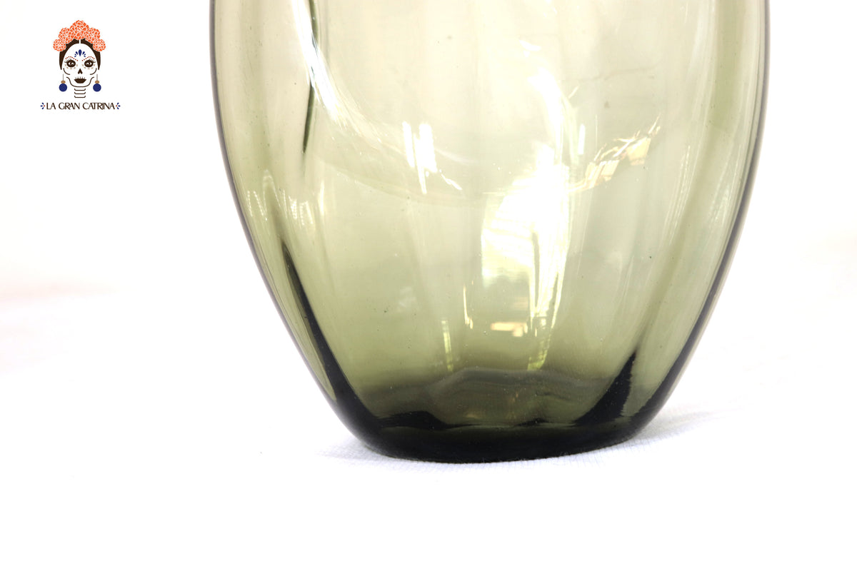 Florero de Vidrio Soplado Verde Oliva 48 cm. 18.8 in. Vidrio Soplado