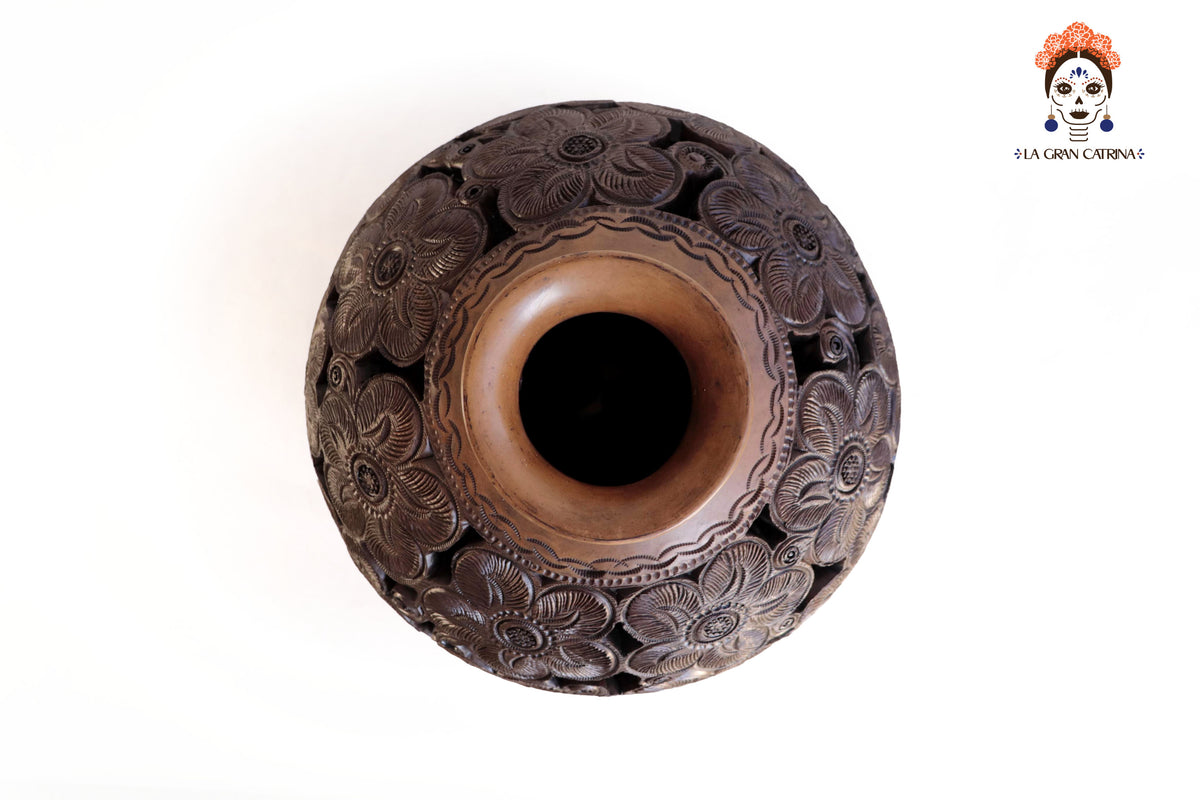 Jarrón III Café Floreado de Barro - 31 cm. 12.2 in. Barro negro