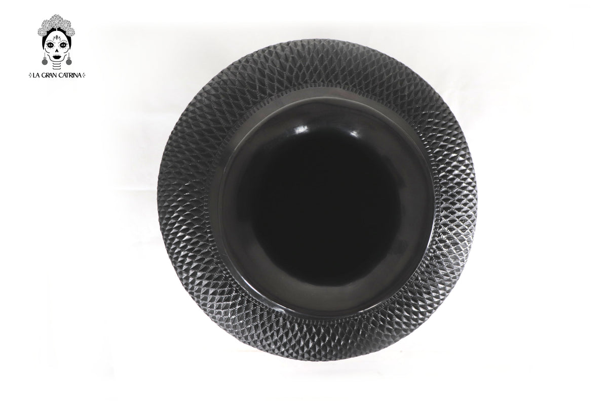 Jarrón &quot;Tierra&quot; Artesanal de Barro Negro 43 cm. 16.9 in.