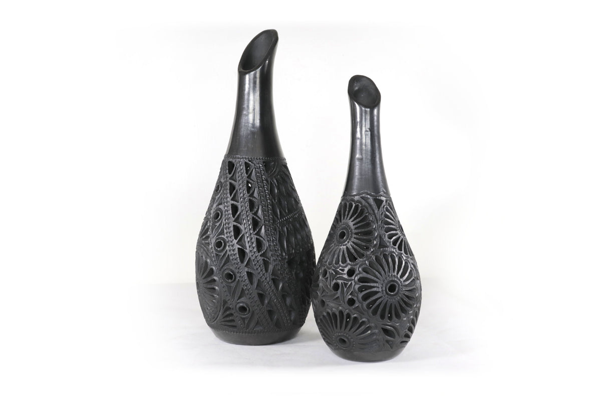 Colección Jarrones Río (Chico y Grande) Artesanales de Barro Negro 43 cm. 16.9 in. - 36 cm. 14.1 in.