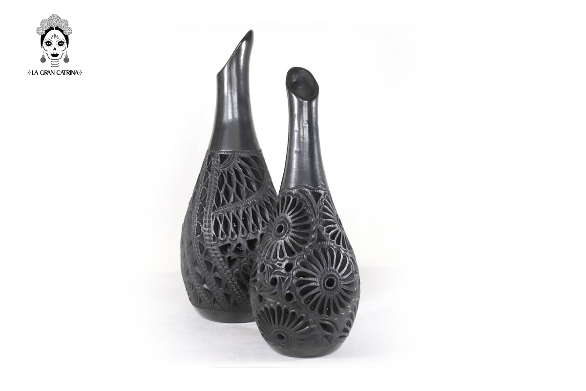 Colección Jarrones Río (Chico y Grande) Artesanales de Barro Negro 43 cm. 16.9 in. - 36 cm. 14.1 in.