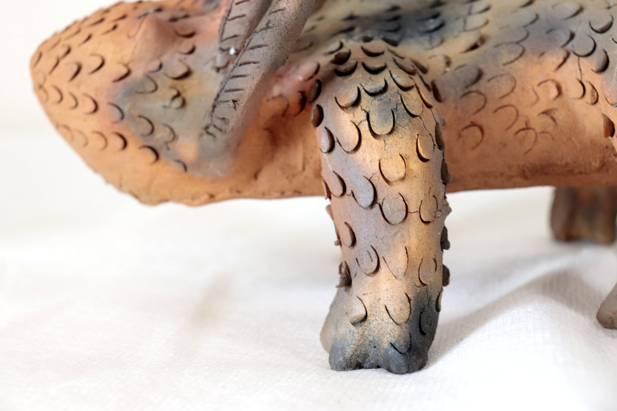 Axolote de Barro Natural - 40 Cm. 15.7 In.