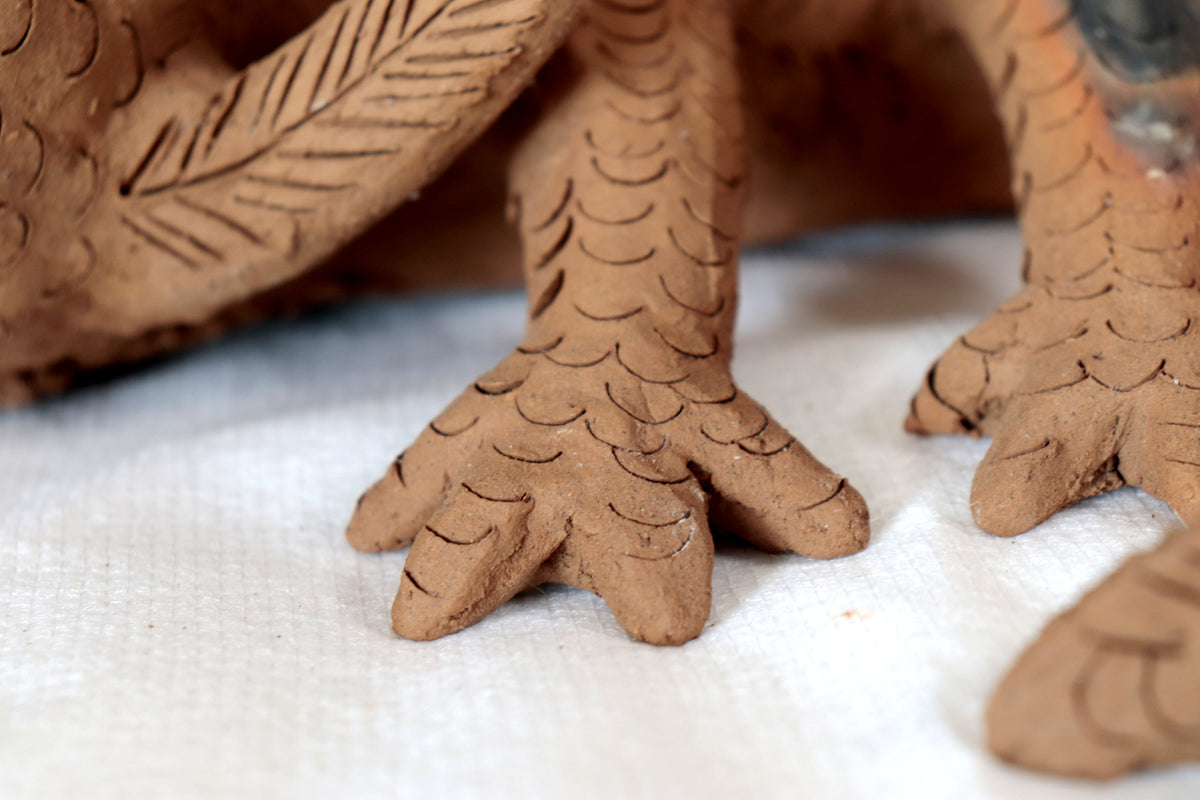 Axolote II de Barro Natural - 36 Cm. 14.1 In.