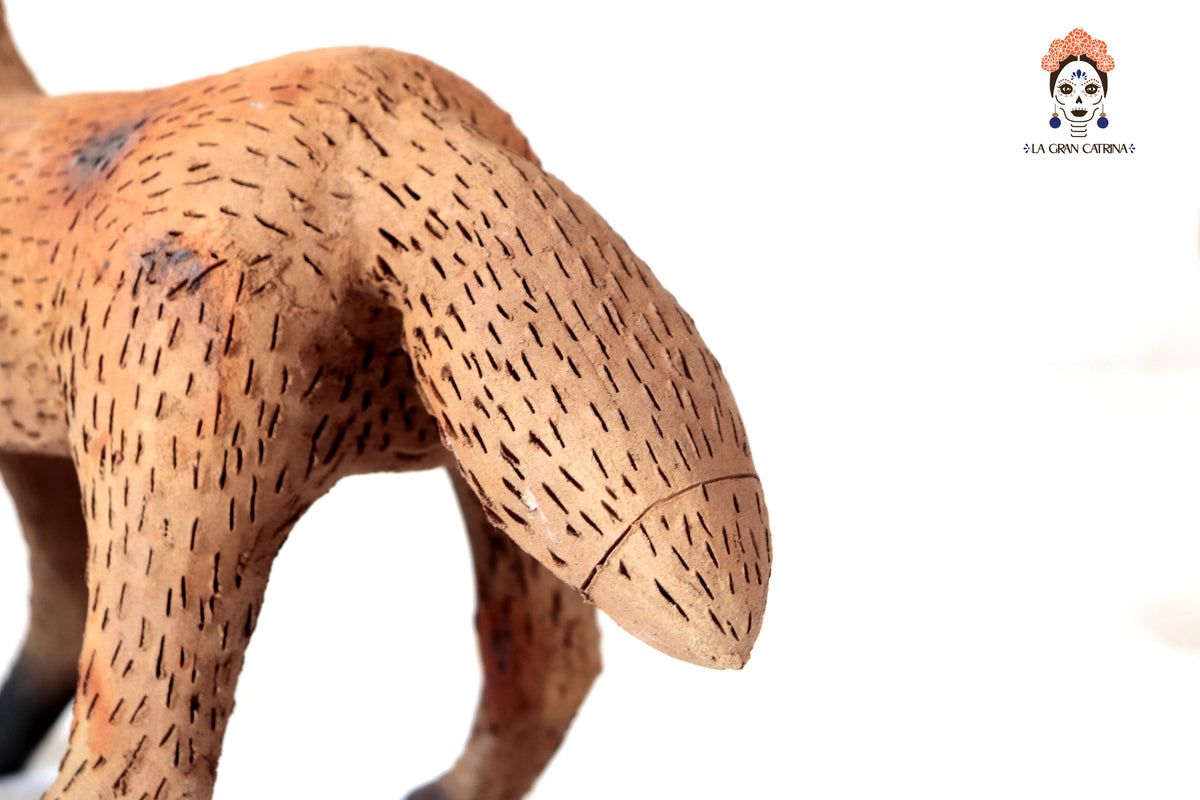 Coyotes de Barro Natural - 31 Cm. 12.2 In. - En producción Zipiajo