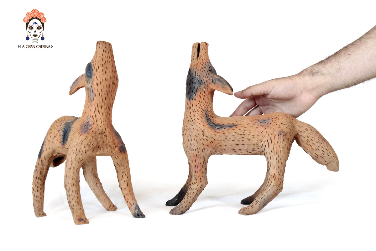 Coyotes de Barro Natural - 31 Cm. 12.2 In. - En producción Zipiajo