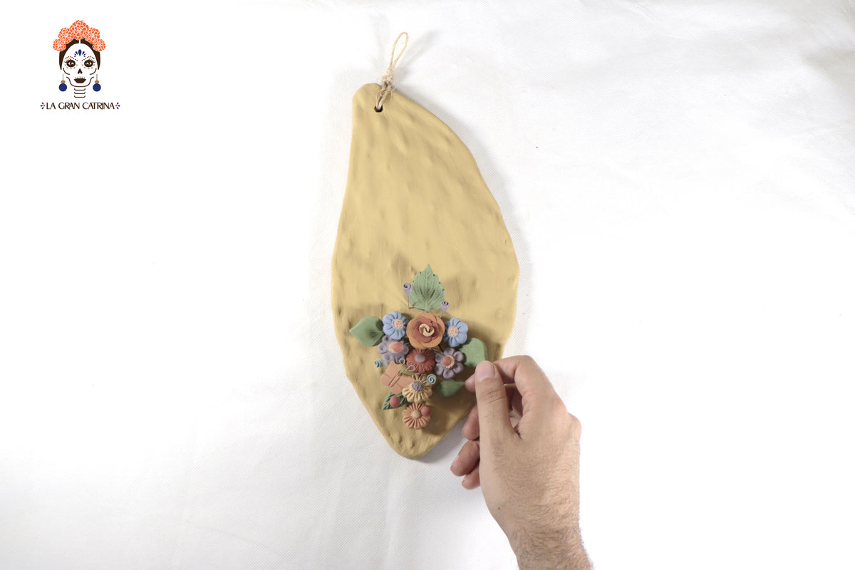 Nopal con Flores Artesanales - Arte Mexicano para Pared - 27.5 cm 10.8 in. Artesanía