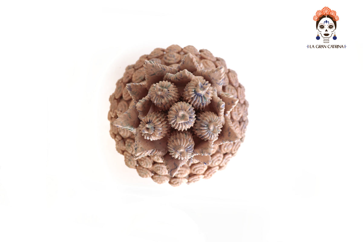 Piña Michoacana Beige Salpicada con Base - 80 cm. 31.5 in. Piña