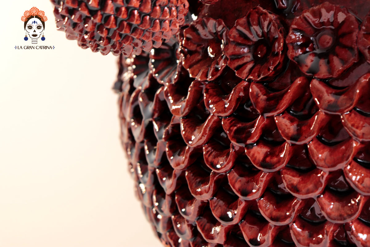 Ponchera Roja con Piña, Jarritos y Flores - 82 cm. 32.3 in. Piña