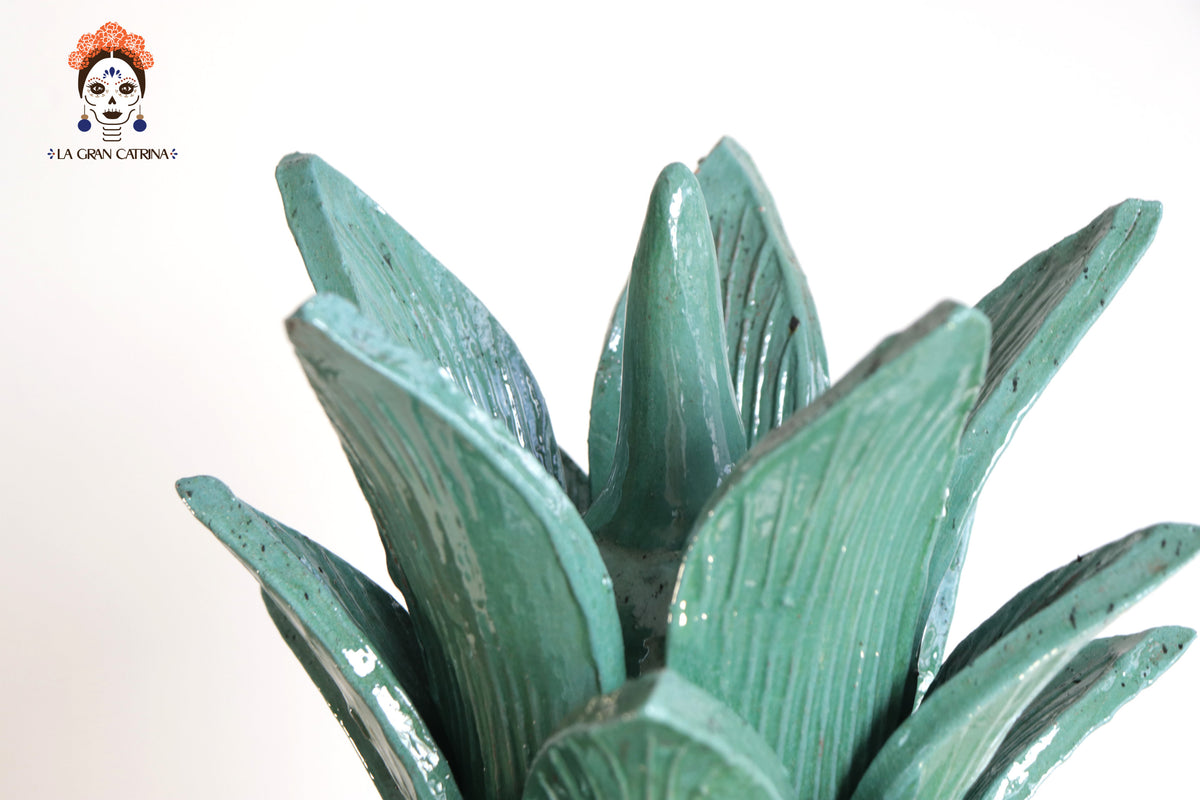 Piña Michoacana Turquesa con Flores Pequeñas - 65 cm. 26 in.
