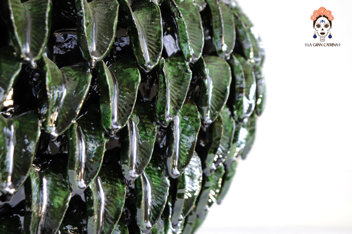 Piña michoacana de barro - 65 cm. 25.5 in. - Verde de hojas anchas Piña