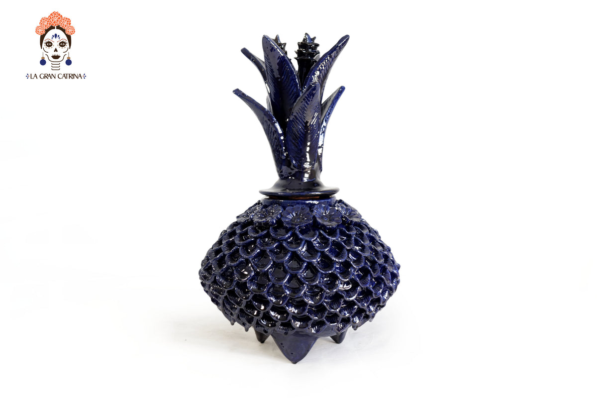 Piña michoacana de barro - Platillo de Pétalos azules con flores - 33 cm. 13 in. Piña