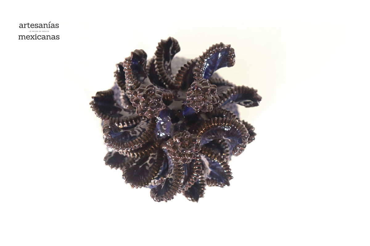 Piña Azul de Picos con Hojas Curveadas - 38 cm. 15 in.