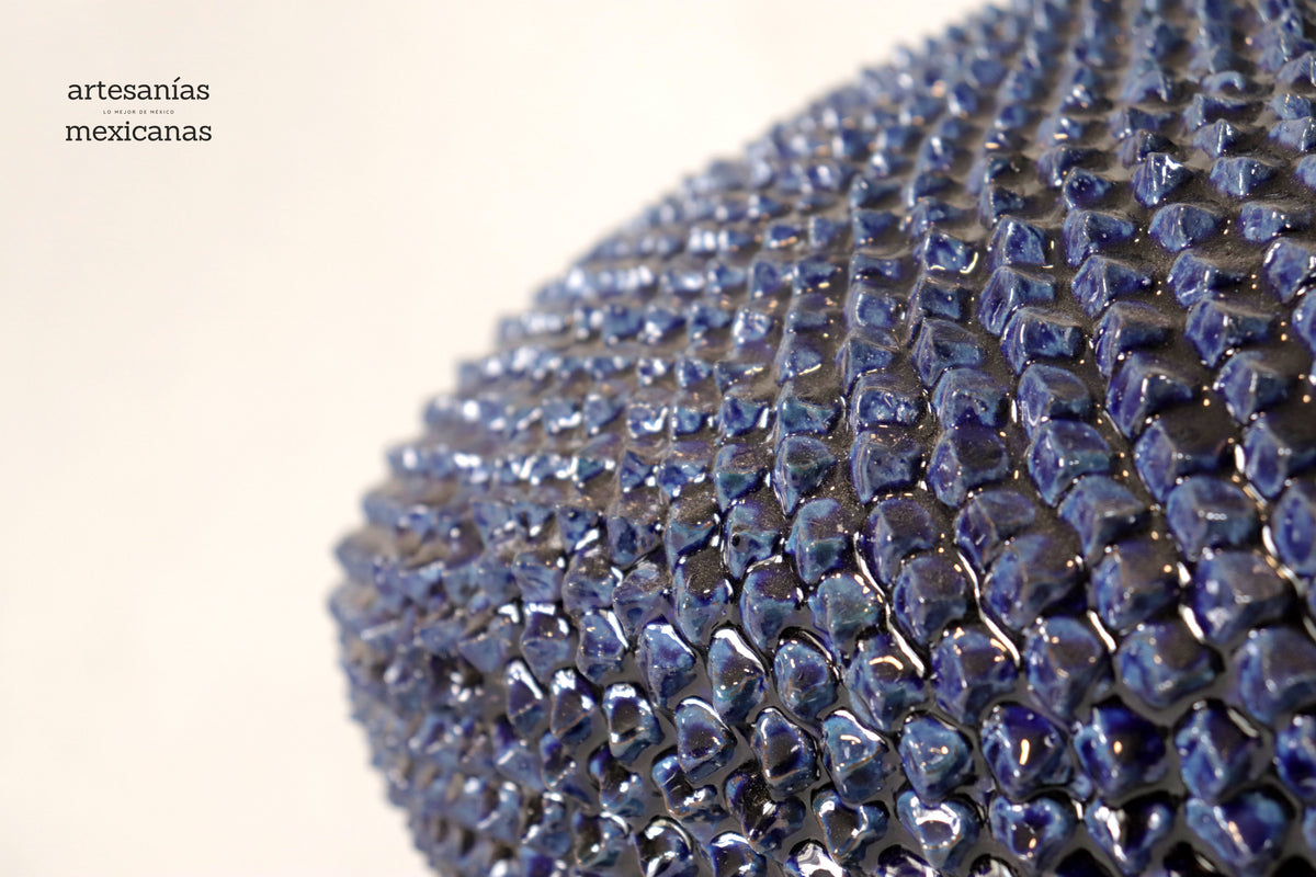 Piña michoacana de barro - Platillo azul - 57 cm. 23 in. Piña