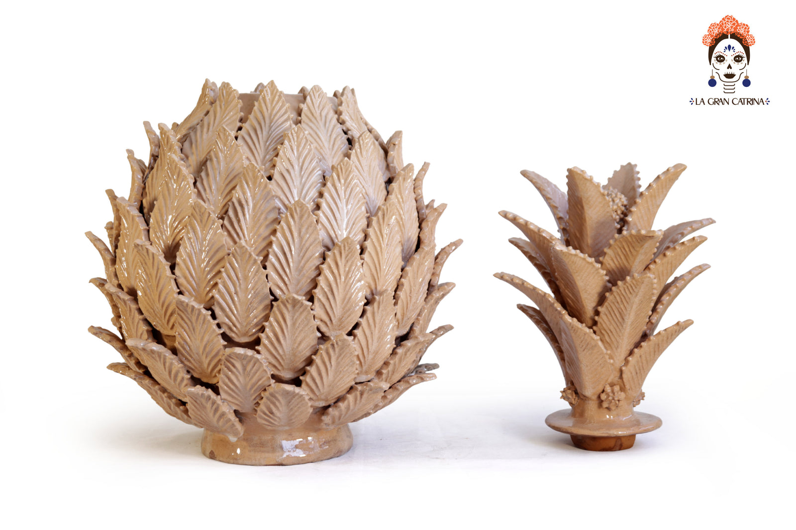 Piña beige de hojas - 67 cm. 26.4 in. Piña