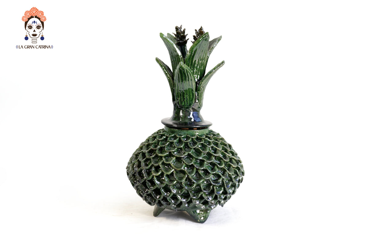 Piña michoacana de barro - Pétalos verdes - 33 cm. 13 in. Piña