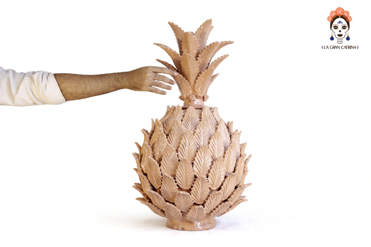 Piña beige de hojas - 67 cm. 26.4 in.