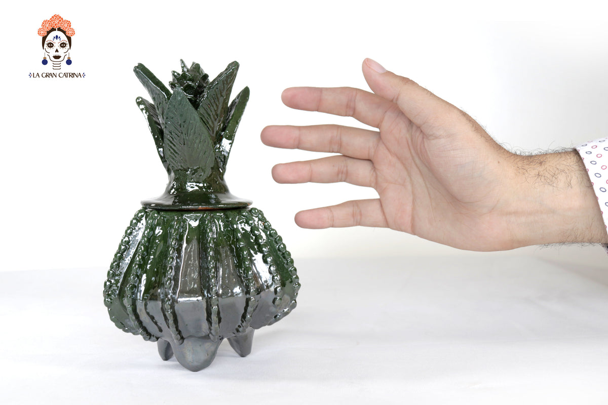 Piña michoacana de barro - Verde pequeña biznaga - 19 cm. 7.7 in. - Sobre Pedido