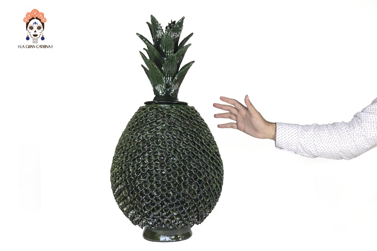 Piña michoacana de barro - 65 cm. 26 in. - Pétalos Verdes Piña