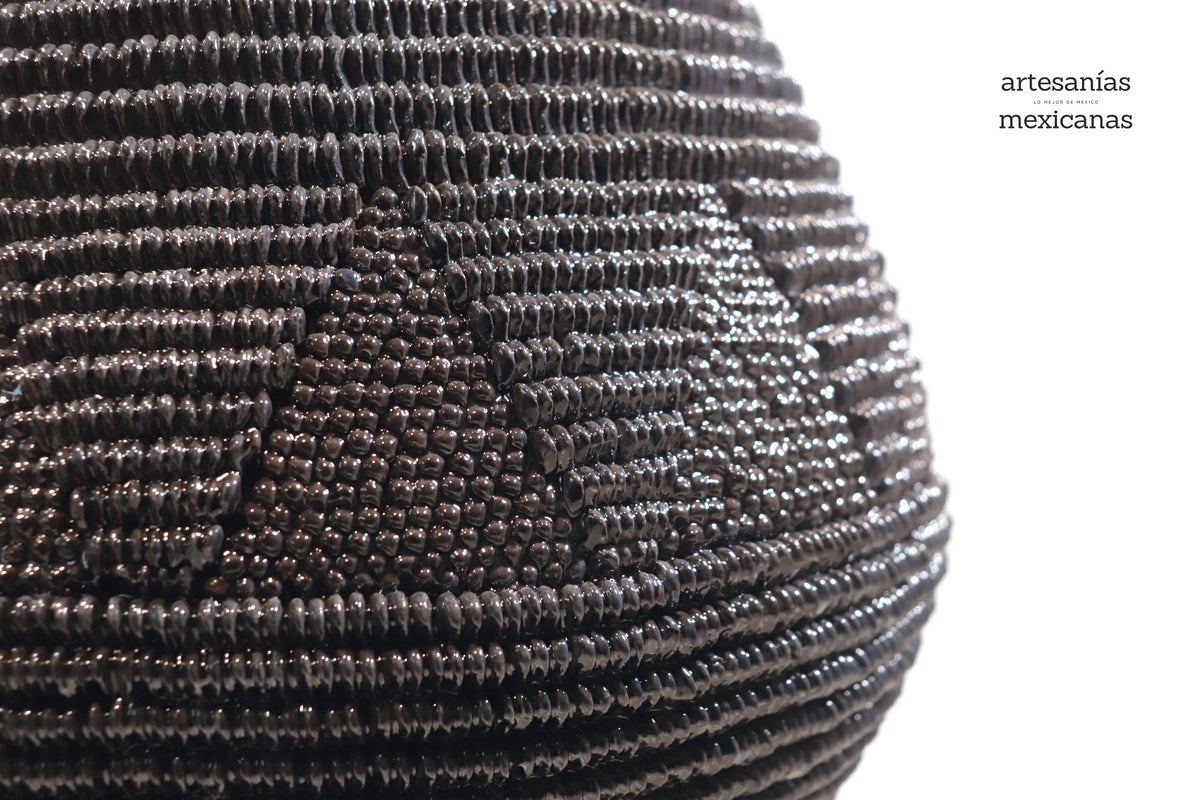 Piña Azul de Concurso con Base - 74 cm. 29 in. Piña