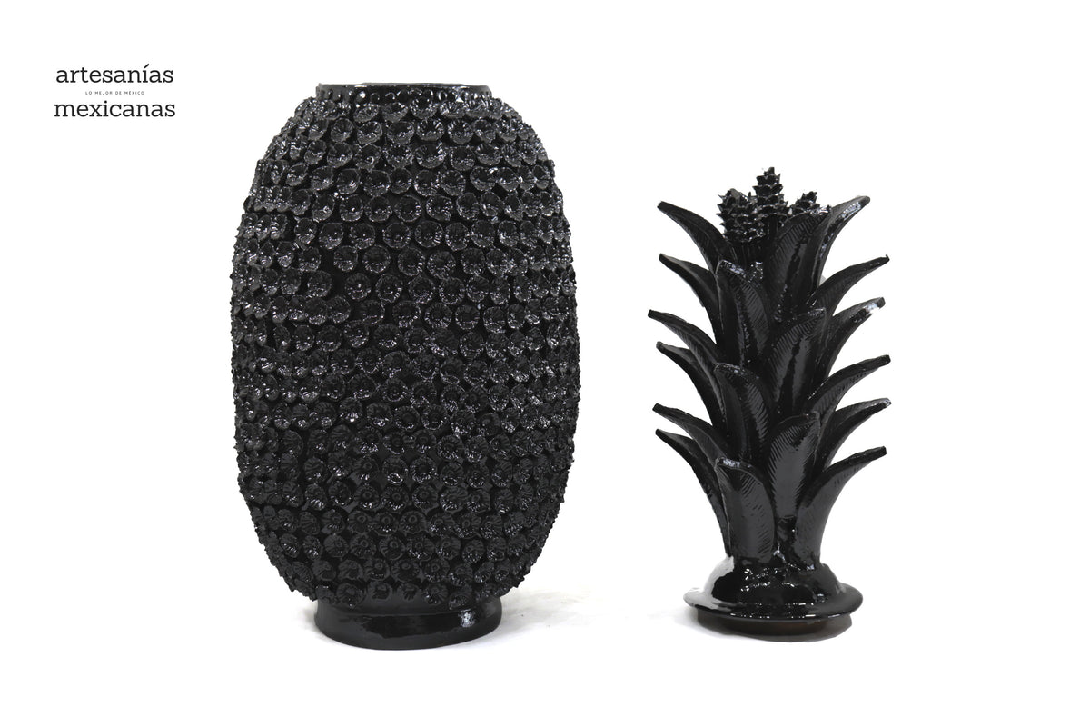 Piña negra de flores - 90 cm. 36 in.