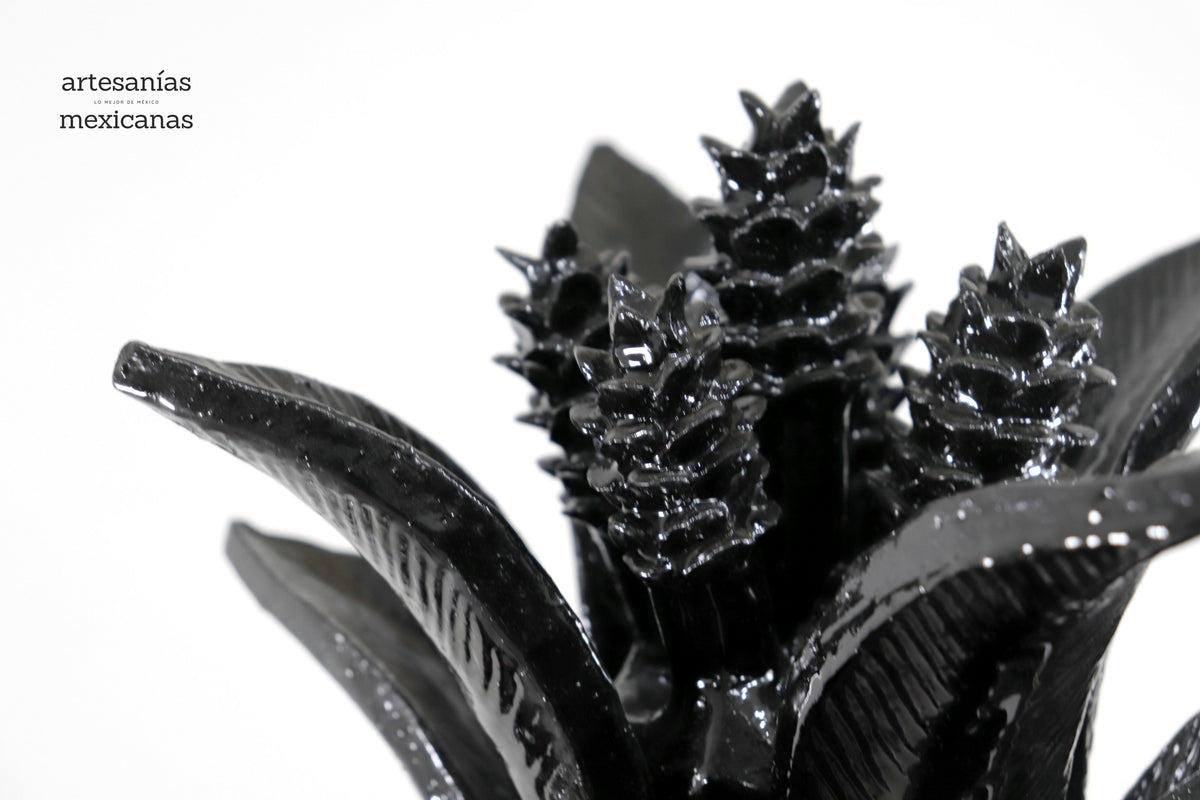 Piña negra de flores - 90 cm. 36 in.