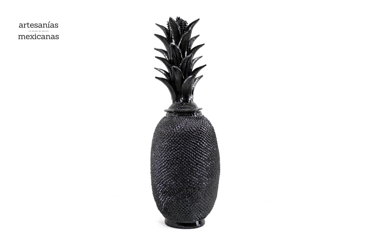 Piña negra de picos - 90 cm. 36 in.
