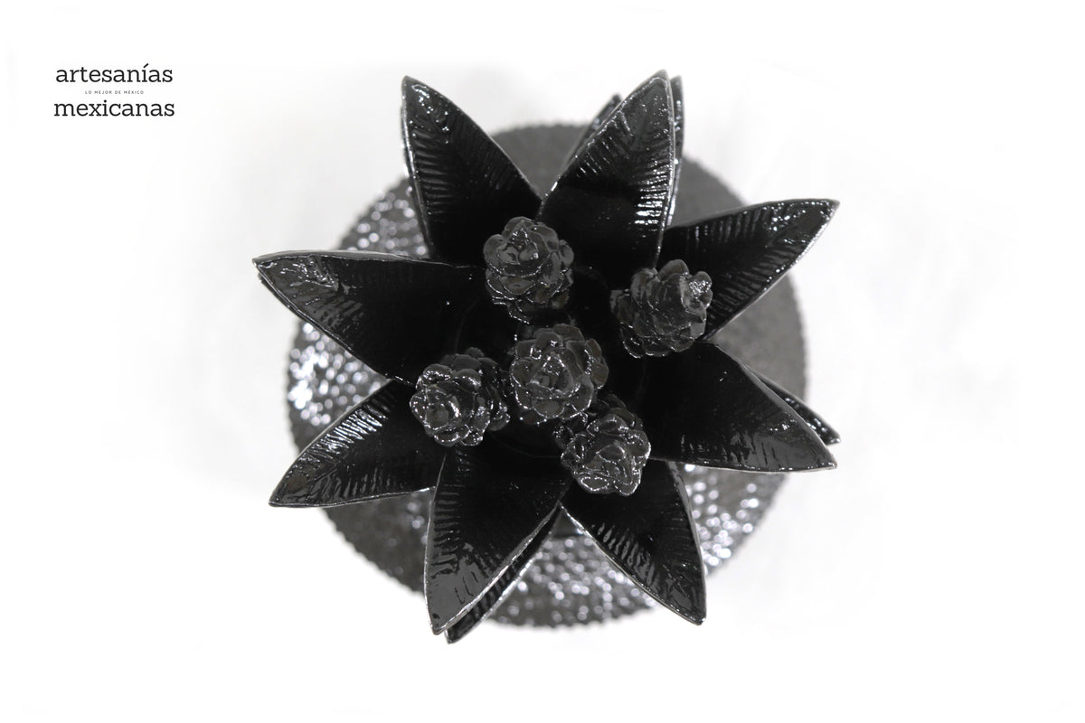 Piña negra de picos - 90 cm. 36 in.