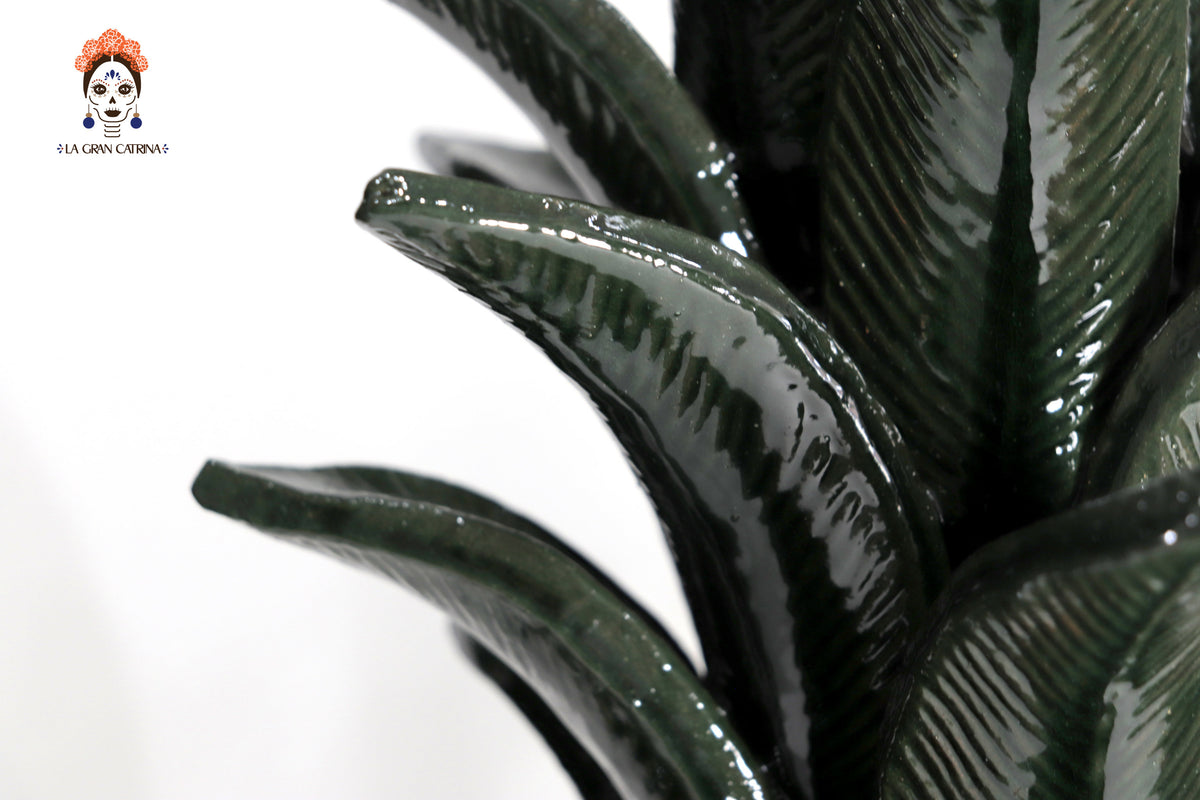 Piña verde de picos obscuro - 90 cm. 36 in. - Sobre Pedido Piña
