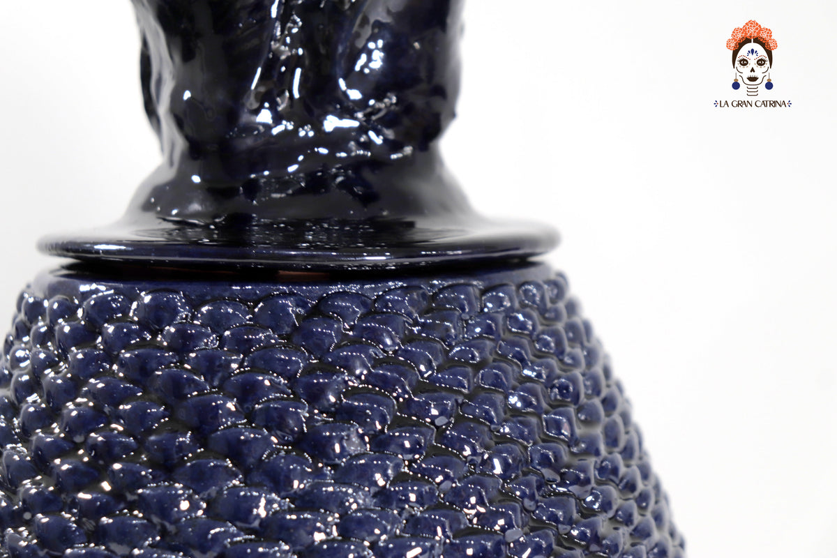 Piña azul de tejido de tapa ondulada - 50 cm. 20 in.