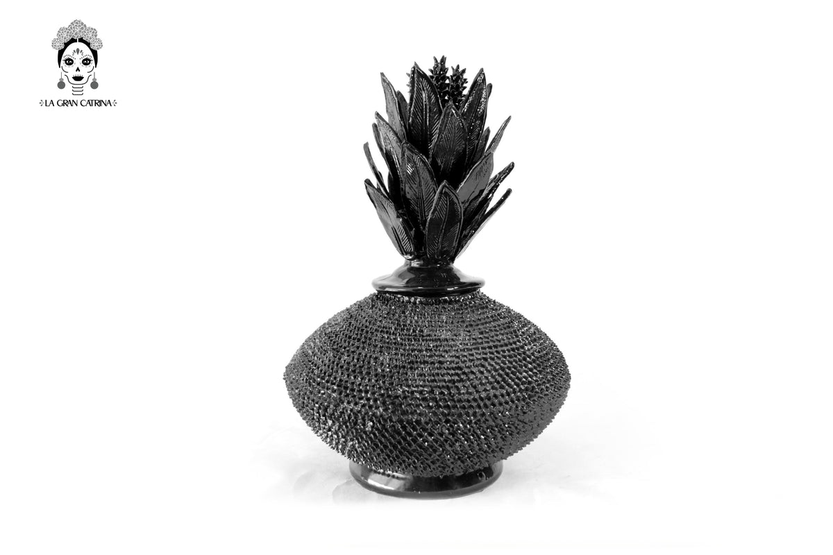 Piña michoacana de barro - Platillo negro - 60 cm. 24 in. Piña