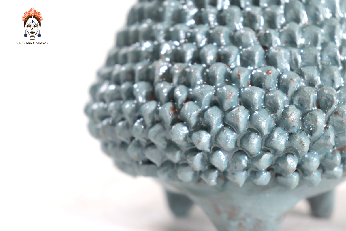 Piña de barro vidriado - Ladrillos turquesa - 19 cm. 7.7 in.