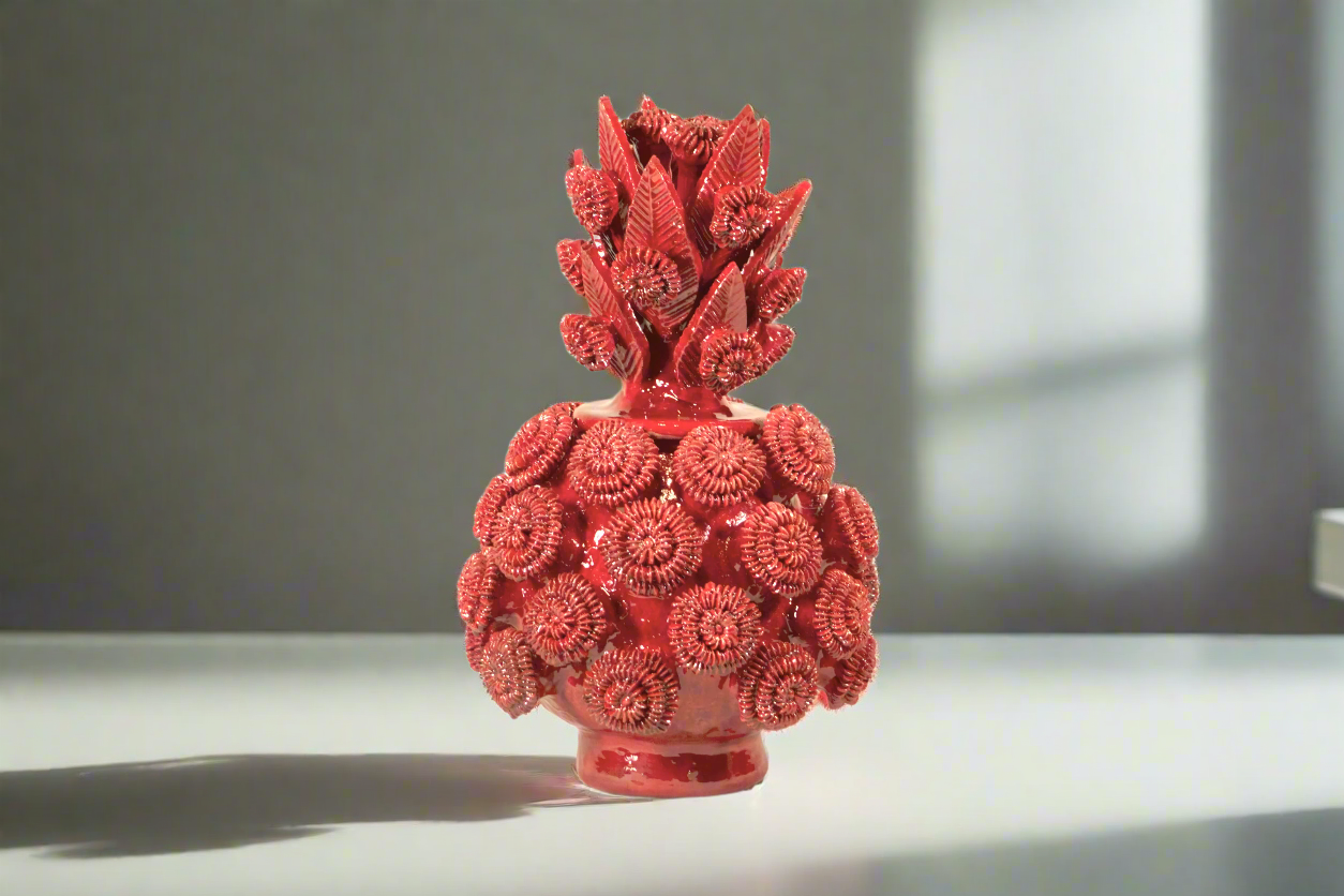 Piña Roja de Rosalitos - 29 cm. 11.4 in. - Sobre Pedido Sobre pedido