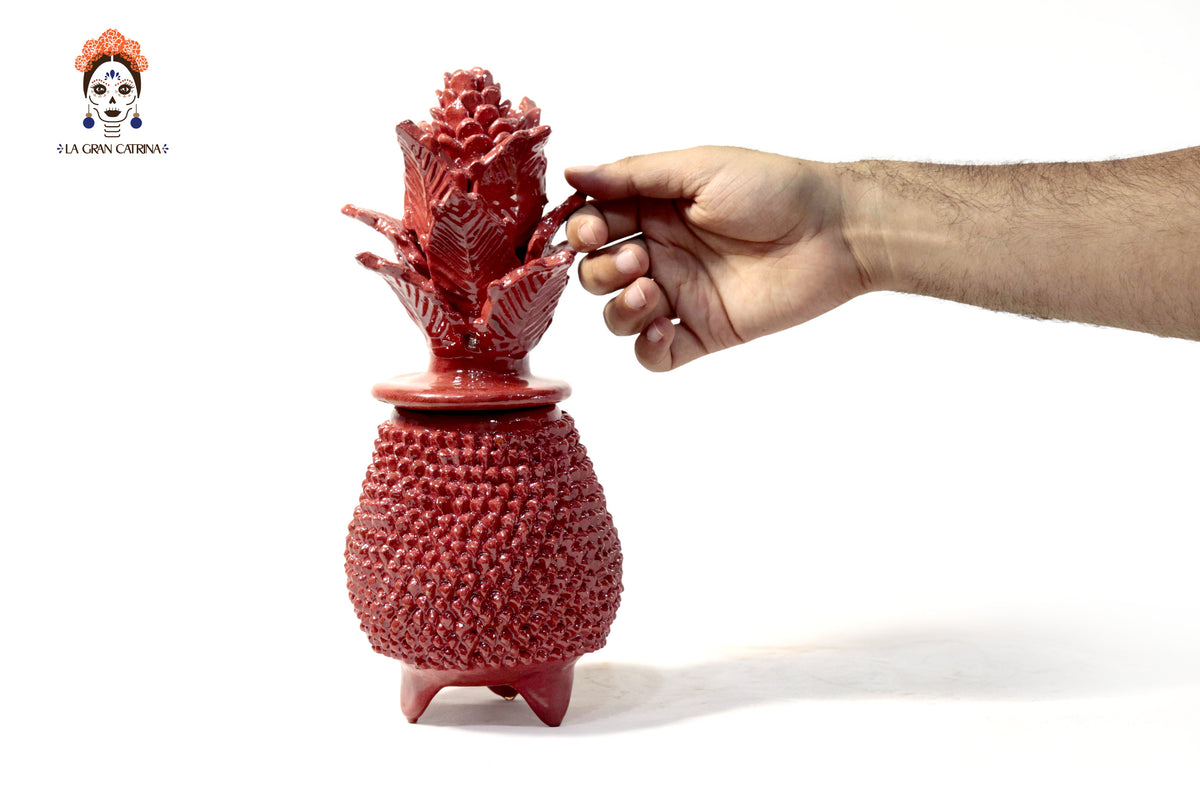 Piña michoacana de barro - Picos rojos - 28 cm. 11 in.