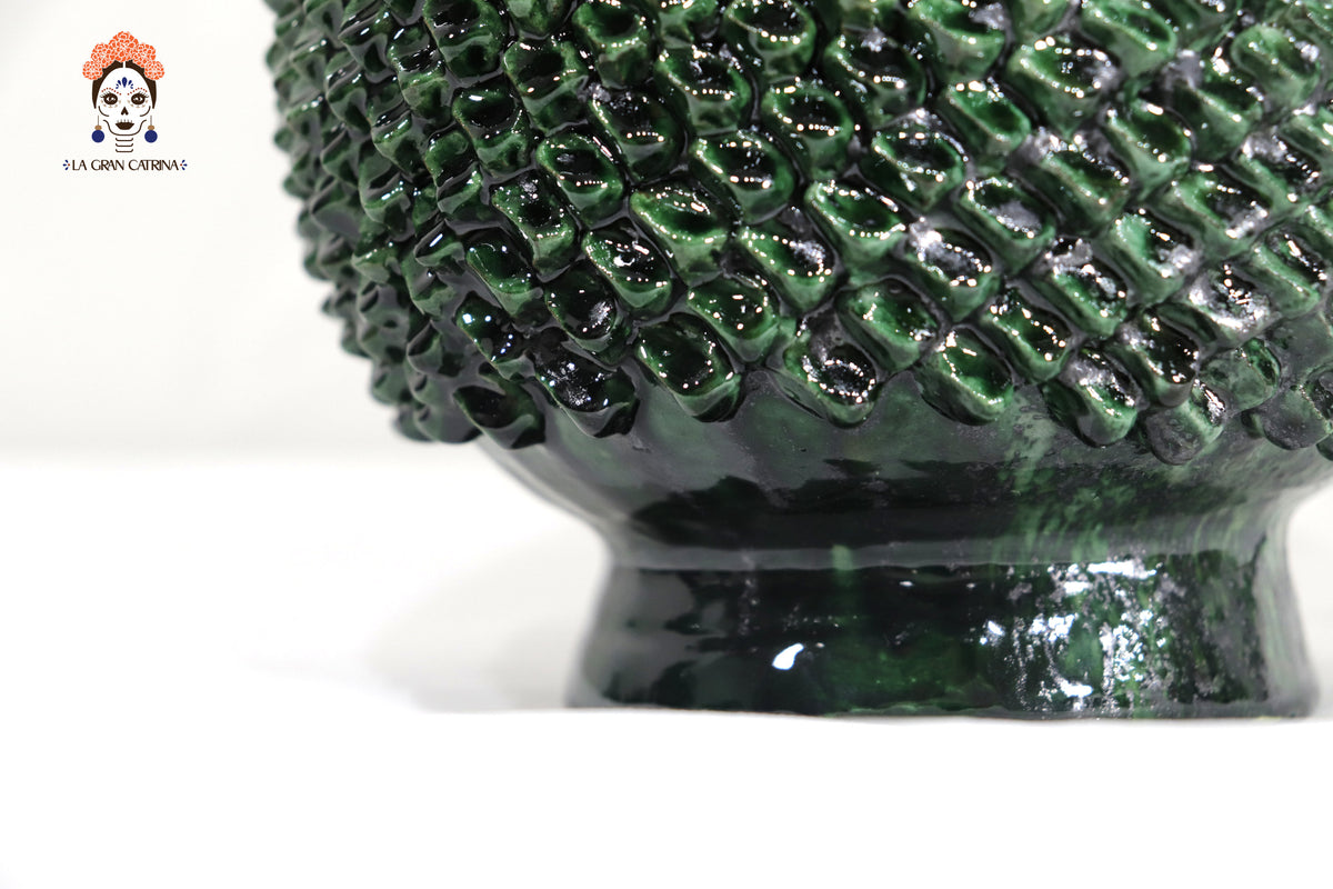 Piña Verde de Picos con Hojas Curveadas - 38 cm. 15 in. - Sobre Pedido