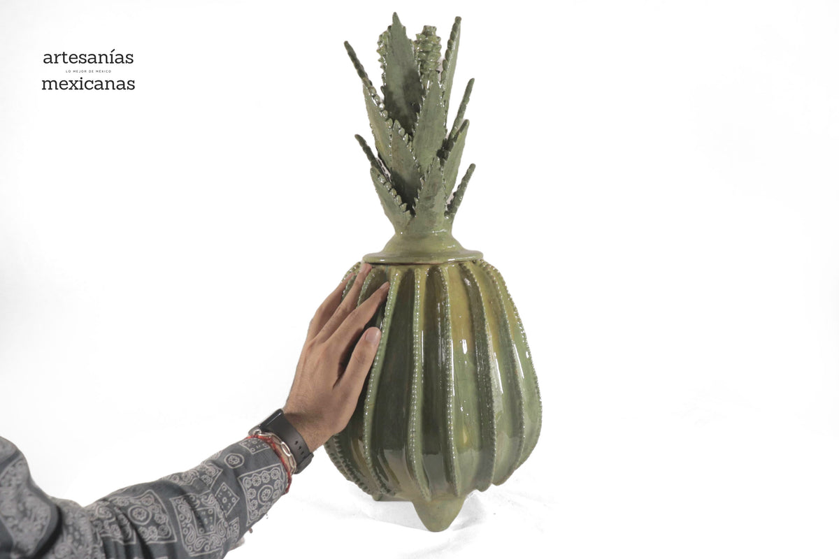 Piña michoacana de barro - Biznaga limón - 55 cm. 22 in. - Sobre Pedido 5+ pz. Piña