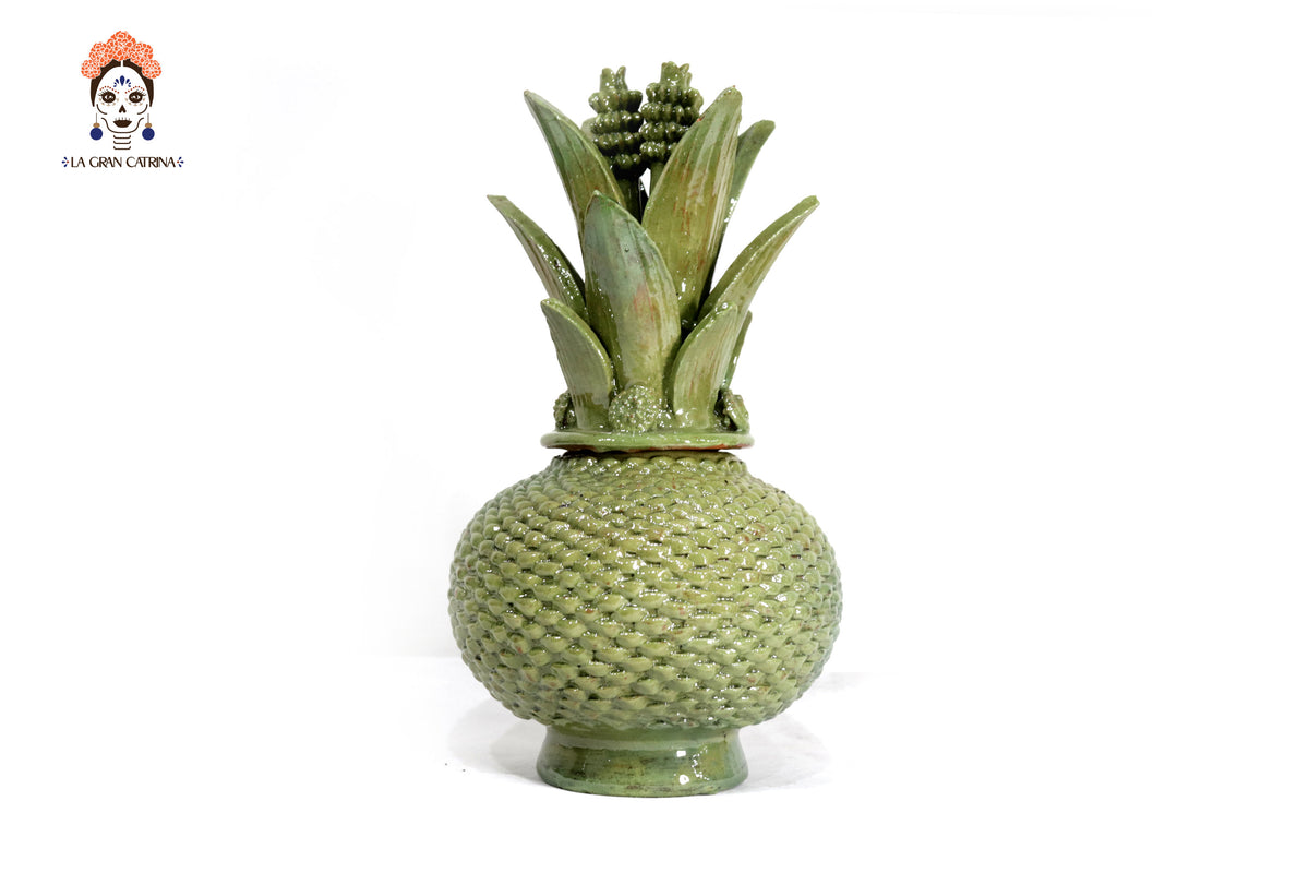Piña michoacana de barro - Verde claro de bolitas - 32 cm. 13 in.