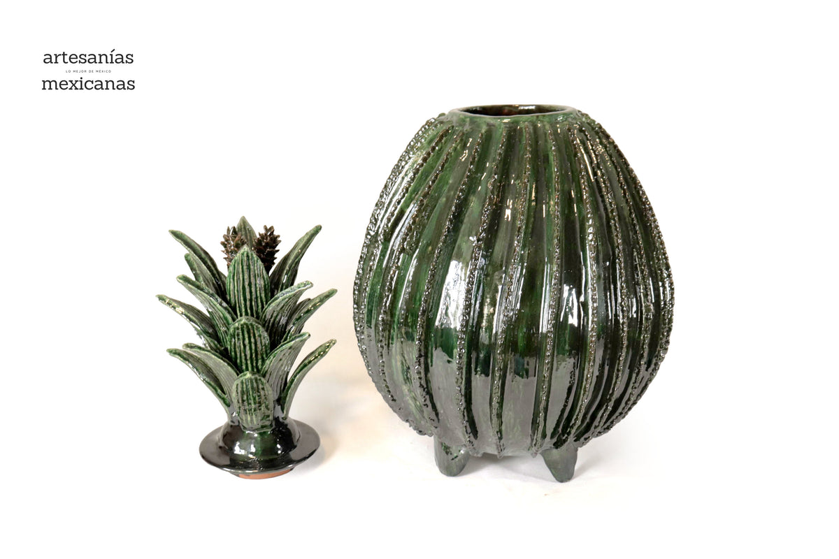 Piña michoacana de barro - 65 cm. 26 in. - Biznaga verde Piña