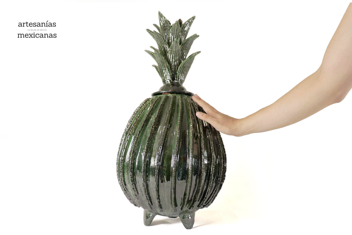 Piña michoacana de barro - 65 cm. 26 in. - Biznaga verde Piña